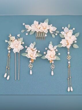 NWT Delicate White Floral Pearl bridal wedding Hair Accessory 5 piece Set